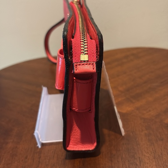 Kate Spade wristlet pebble leather/patent bow on front orangeish red gold NWOT - Picture 6 of 13